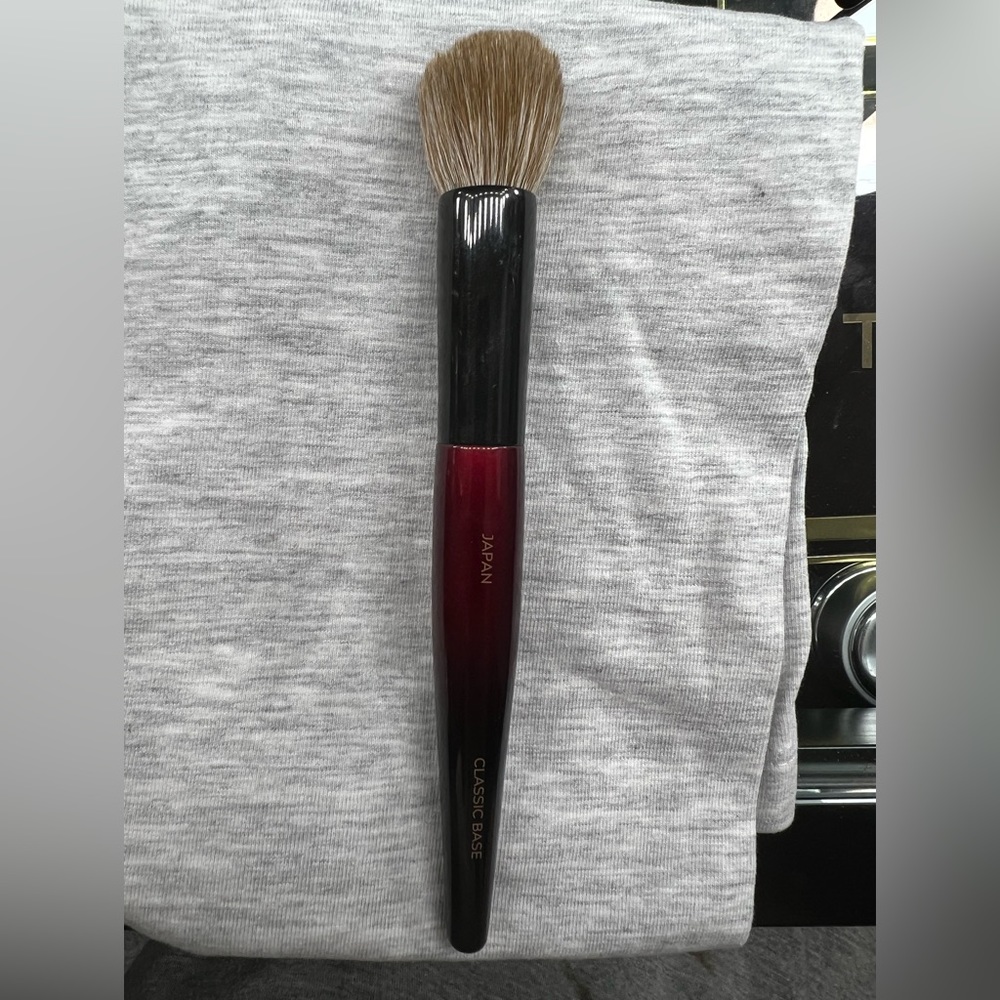Sonia G brush